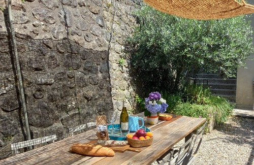 Vals-les-Bains Casa | Casa para 8 personas con jardín a la sombra cerca del centro de Vals-les-Bains.