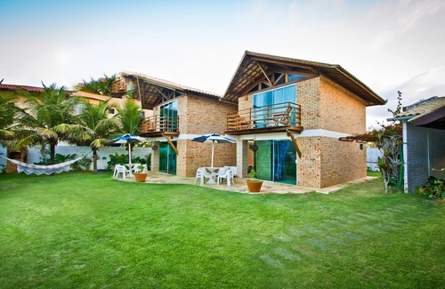 Aquiraz Casa | Casa para Eventos en la Playa con chalets independientes en la orilla de la Playa Aquiraz