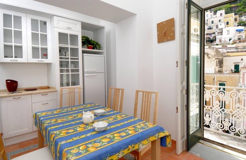 Atrani Apartamento | Casa para familias con terraza y vistas al mar, a sólo 1 km del centro de Amalfi