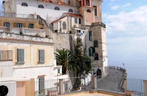 Atrani Apartamento | Casa para familias con terraza y vistas al mar, a sólo 1 km del centro de Amalfi