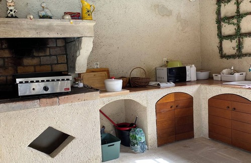 Saint-Paul-Trois-Chateaux Otro | House of Nougat and Nine