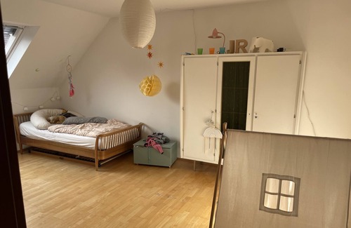 Bergisch Gladbach Casa | House furnished for rent - May to end of July 2024 -160sqm - near Cologne