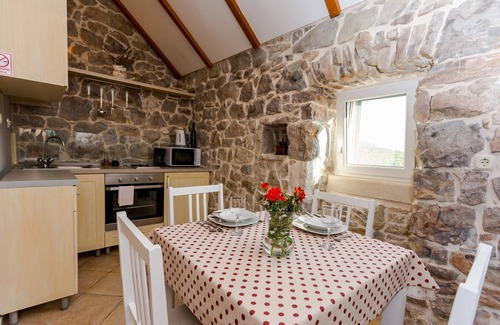 Gata Casa | House Gor (10482-K1) - Gata