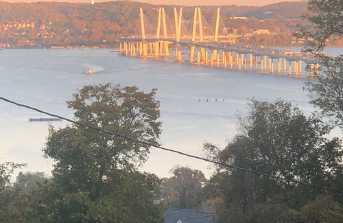 Nyack Casa | Casa (mitad) Vista del río Hudson del puente TPZ / Nyack NY / mansiones / cerca de Nueva York