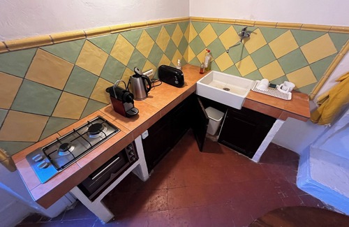 Les Arcs-sur-Argens Casa | House in a medieval village.