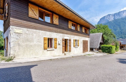 Alex Casa | Casa en Annecy, entre lago y montañas, 350m2, 16-18 camas