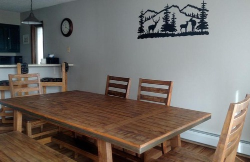 Breckenridge Casa | House in Breck! Private Hot Tub! Amazing Views! Fireplace! Large Deck!
