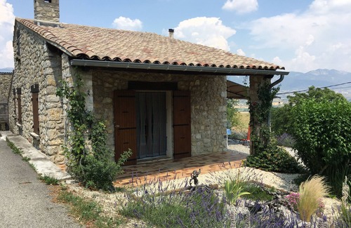 Sainte-Jalle Casa | Casa en Drôme provenzal con magnífica vista sobre el valle de Ennuyé