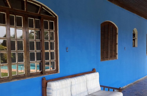 Mairinque Cabaña | Casa en zona vallada, con piscina, barbacoa, campo y parking.