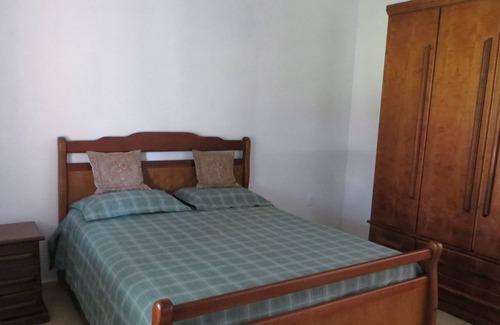 Campinas Cabaña | House in front of the Jaguari dam with swimming pool, barbecue, pizza oven!