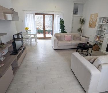 Zemun Casa | House in Gardos