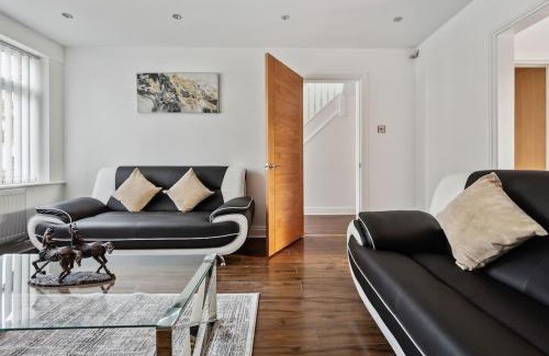 Cheadle Casa | house in Heald Green village