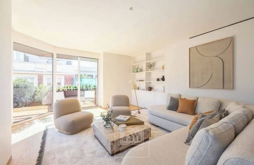 Alameda de Osuna Casa | Excelente casa en la monta/nna para 2 personas o una familia entera. Esto es