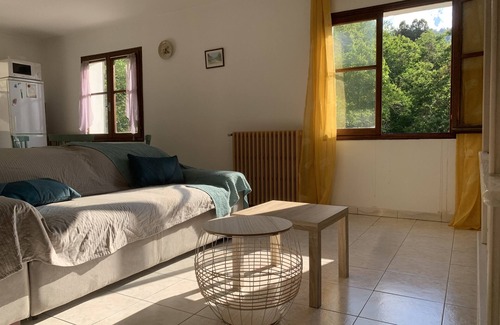 Saliceto Apartamento | Casa en el centro del pueblo de montaña de Córcega