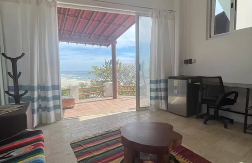 Mexican Riviera Casa | House in cajón, ocean view, surf and pool.