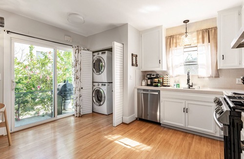 Belmont Heights Casa | House in Prime Belmont Heights Near Beach w/ Gym and Garage