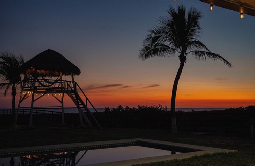 San Pedro Mixtepec Casa | Casa en Puerto Escondido, Playa Palmarito: 3 recámaras 3 baños, alberca y jardín