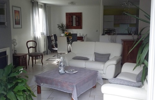 Buc Casa | Casa en tranquila residencia con encanto cerca de Versalles y campo de golf nacional