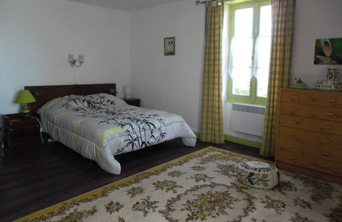 Thaire Casa | Casa en pueblo tranquilo cerca de La Rochelle, a 10 minutos de Châtelaillon-Plage.