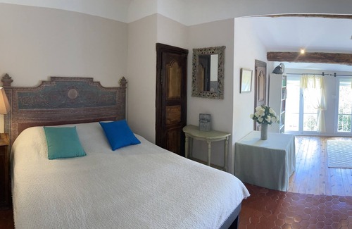 Grans Casa | House in the beautiful village of Grans 30 minutes from Les Baux de Provence