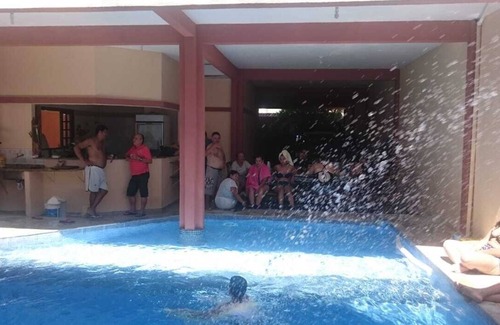 Centro Casa | HOUSE IN THE CENTER OF MONGAGUÁ, QUIET STREET, CLOSE TO BANKS, MARKET AND BEACH.