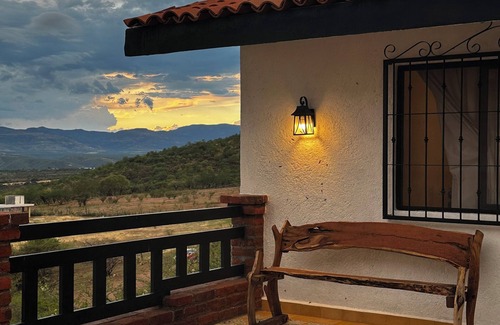Ojocaliente Villa | Casa en el campo para descansar, cargar energías y regresar recargado.