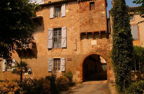 Carmaux Casa | Casa en el campo cerca de un lago