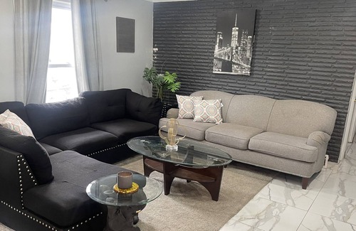 Dearborn Heights Casa | House in the heights