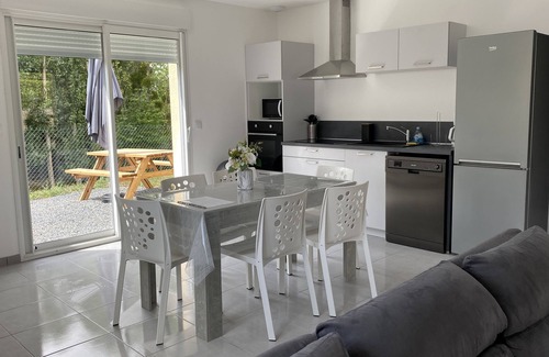 Cerisy-la-Foret Casa | House in the heart of nature