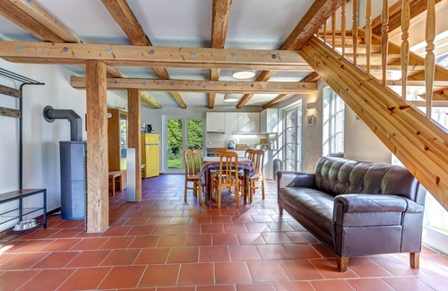 Lassan Casa | House in the middle of the garden by the swan pond