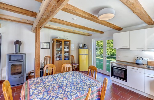 Lassan Casa | House in the middle of the garden by the swan pond