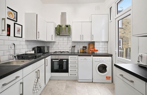 Harlesden Casa | House in Tubbs