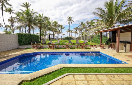 Vilas do Atlantico Casa | House in Vilas do Atlântico on the seafront with six air-conditioned suites