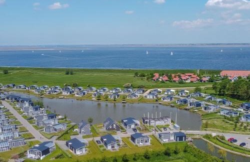 Wemeldinge Casa | House in Zeeland near the Dyke
