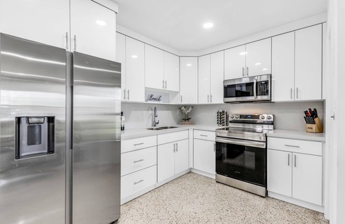 Westchester Casa | House is 15 min from anywhere. Miami Children Hospital, 8 miles MIA