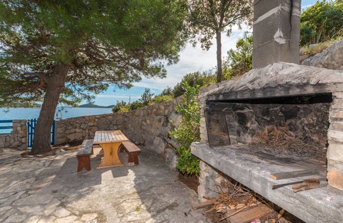 Tkon Casa | House Island Harbour (14578-K1) - Tkon - island Pasman