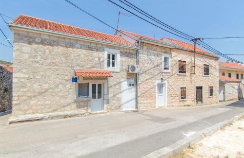 Marina Casa | House Jozo