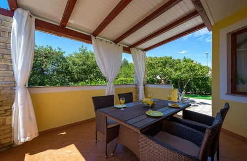 Murine Casa | House Katti