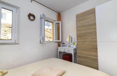 Igrane Casa | House Lea