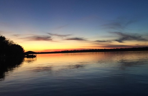 Larto Casa | House located on Larto Lake! 200 yards from the water. private boatslip on dock