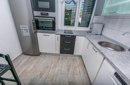 Podglavica Casa | House Lucija