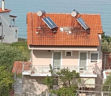Koinira Apartamento | House Mantesos