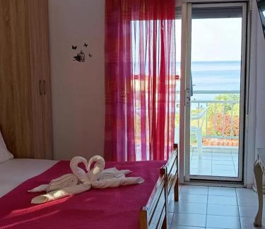 Koinira Apartamento | House Mantesos