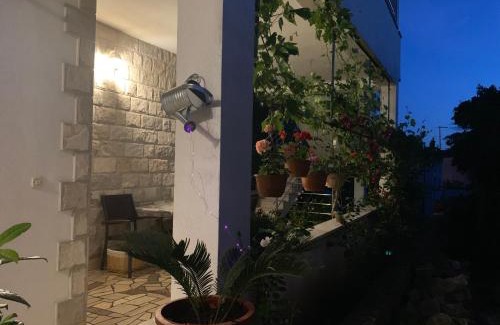 Baska Voda Apartamento | House Marta