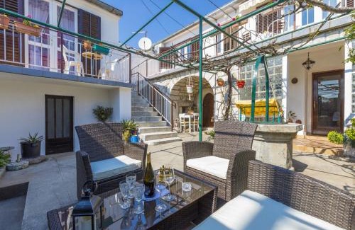 Grizane Apartamento | House Maya