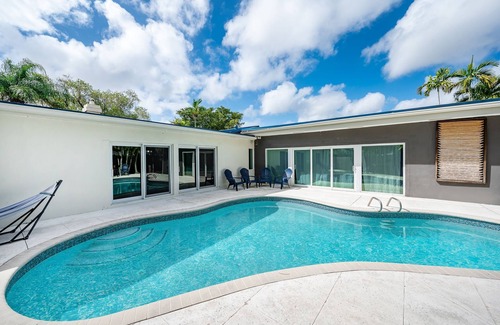 Miami Springs Casa | Retiro en Hemingway, venga y hospédese en el corazón de la ubicación secreta mejor guardada de Miami