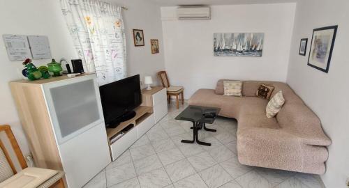 Necujam Casa | House More