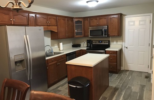 Cleveland Casa | Nueva propiedad disponible-Casa cerca de la Universidad Lee