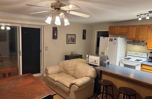 Fairview Casa | House near McMenamins Edgefield, Outlets, Blue Lake Park, Gorge, Hiking, Mt Hood