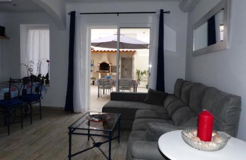 Vila Real Santo Antonio Apartamento | House of Orchids with Pátio